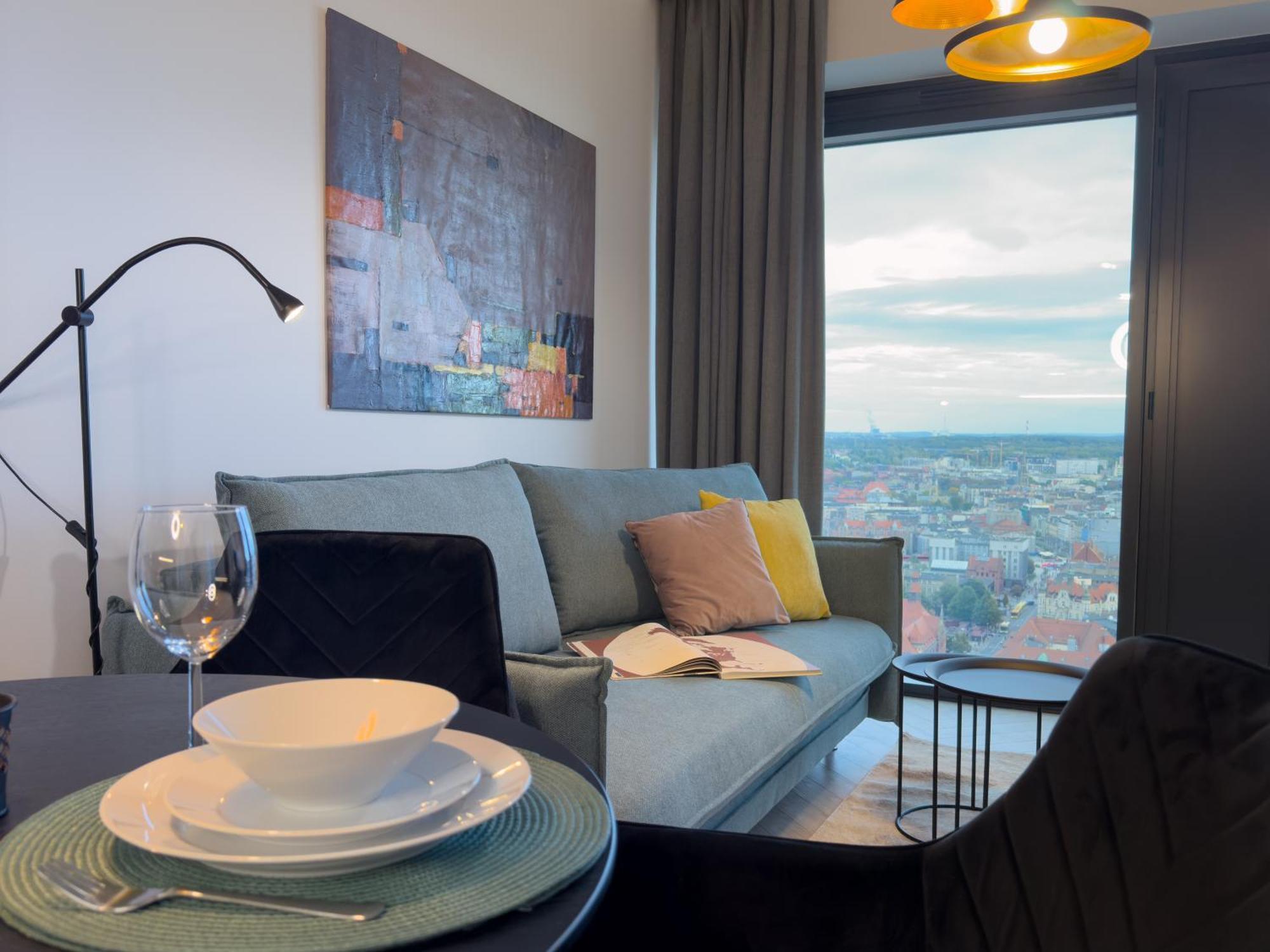 Urban Global Skyline, 25th Floor No 19, Free Garage, Self Check-in *